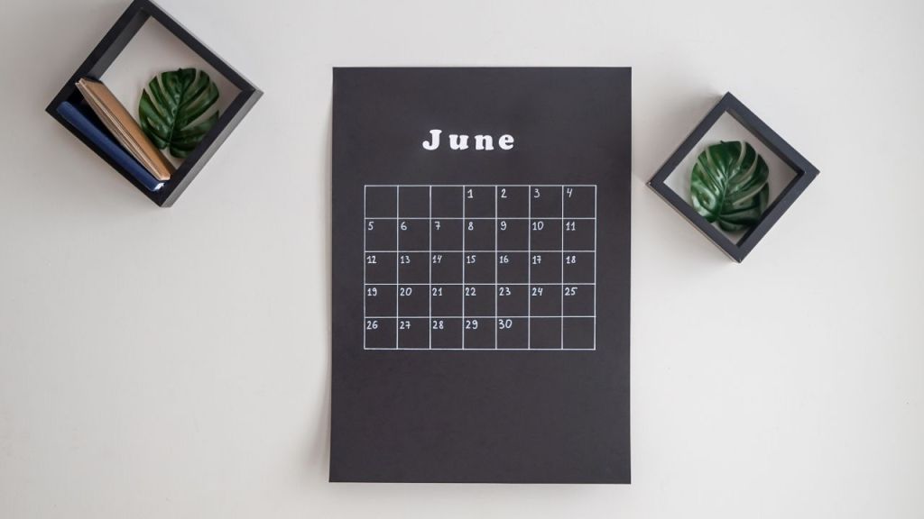 Etsy calendar print-on-demand suppliers featured image