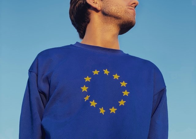 11 Best EU Print-On-Demand Companies (No Minimum)