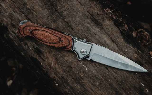 12 Best Knife Dropshipping Suppliers (Free & Paid)