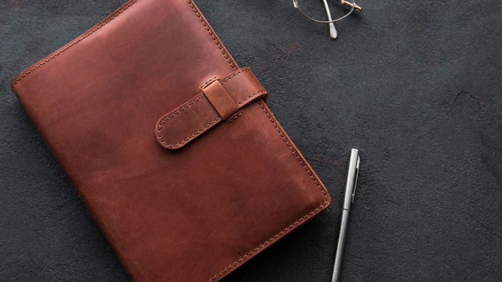 Leather notebook & journal print-on-demand suppliers featured image