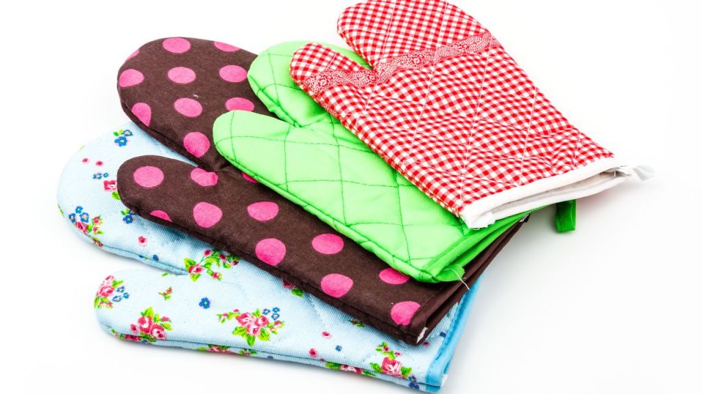 Oven gloves print-on-demand suppliers featured image