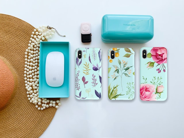 10 Best Custom Phone Case Print-On-Demand Companies