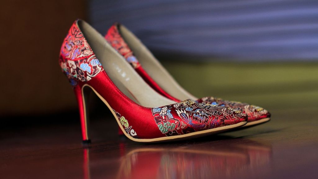 Pumps & high heels print-on-demand suppliers featured image