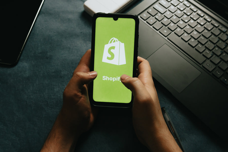 23 Best Shopify Dropshipping Suppliers (Free Integration & Automation)