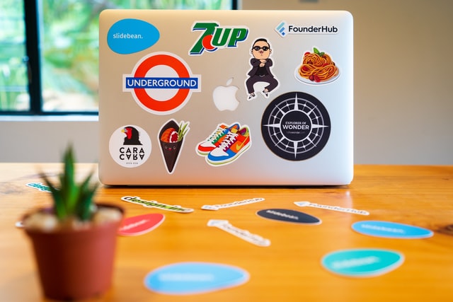 Stickers dropshipping featured image