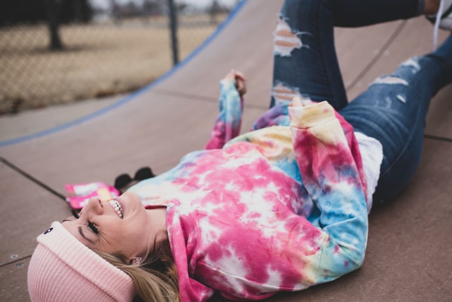 9 Best Custom Tie-Dye Print-On-Demand Companies