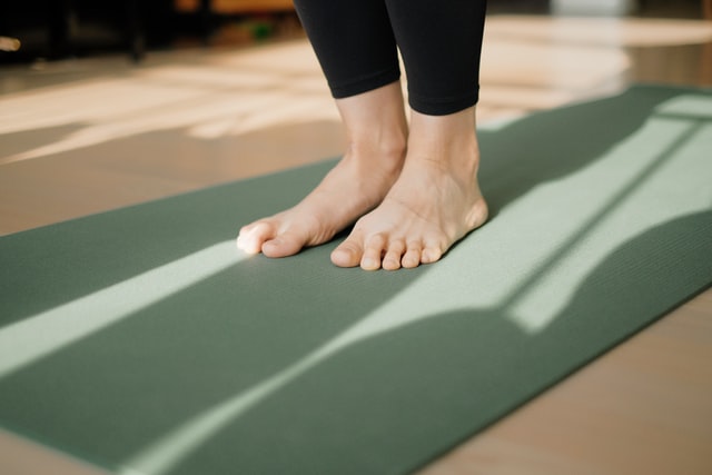 Yoga mat print-on-demand companies featured image